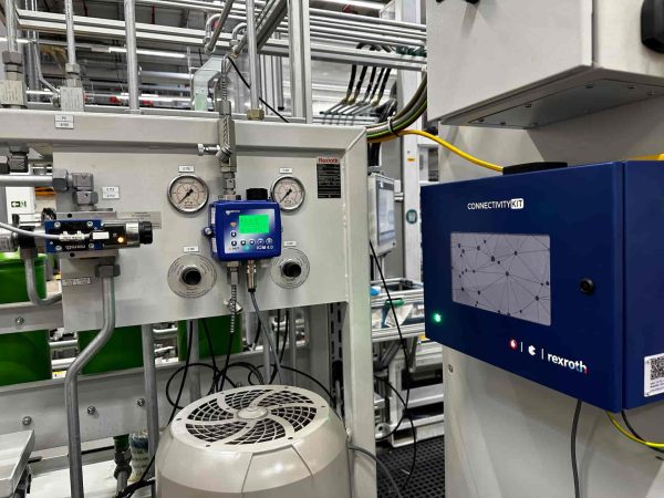 Olajmonitoring rendszer, felhő alapú adatgyűjtő eszközzel